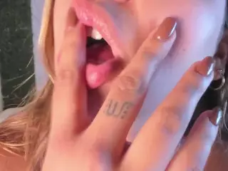 Ambar's Live Sex Cam Show