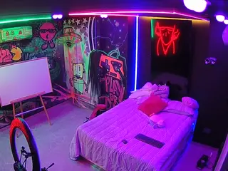 voyeurcam casa salsa disturbed's Live Sex Cam Show