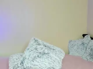 lola010101's Live Sex Cam Show