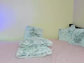 lola010101's Live Sex Cam Show