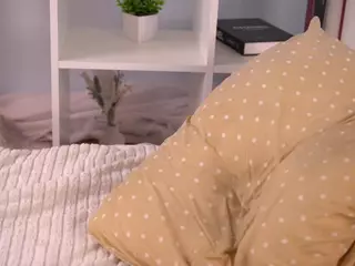 AlliceWilson's Live Sex Cam Show