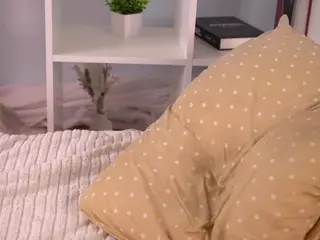 AlliceWilson's Live Sex Cam Show