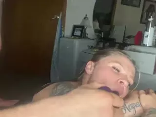 Cce9388's Live Sex Cam Show