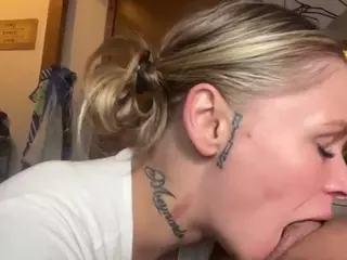 Cce9388's Live Sex Cam Show