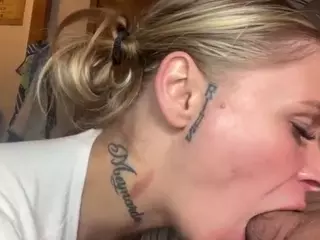 Cce9388's Live Sex Cam Show