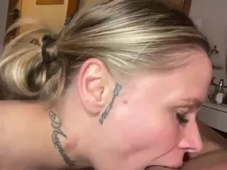 Cce9388's Live Sex Cam Show