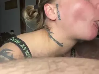 Cce9388's Live Sex Cam Show