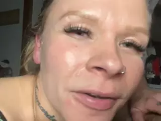 Cce9388's Live Sex Cam Show