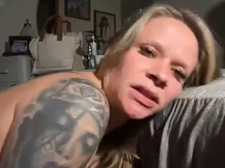 Cce9388's Live Sex Cam Show