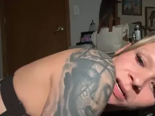 Cce9388's Live Sex Cam Show