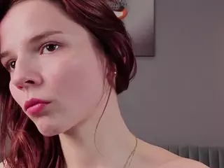 adelheid1's Live Sex Cam Show