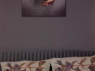adelheid1's Live Sex Cam Show