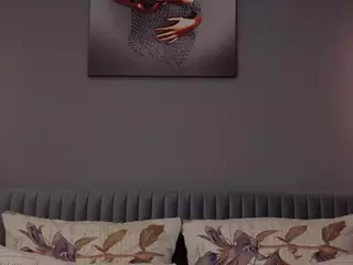 adelheid1's Live Sex Cam Show