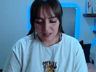 Live cam show with AnyelaBubble