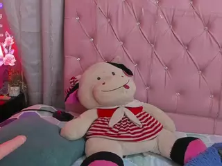 DarshaKhemu's Live Sex Cam Show