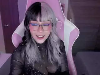 emilyhick's Live Sex Cam Show