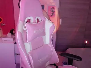 emilyhick's Live Sex Cam Show