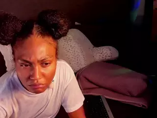 YAYA's Live Sex Cam Show
