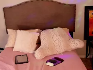YAYA's Live Sex Cam Show