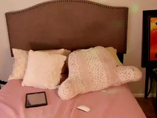 YAYA's Live Sex Cam Show