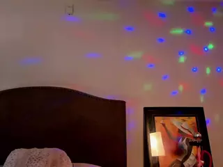 YAYA's Live Sex Cam Show