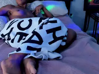 YAYA's Live Sex Cam Show