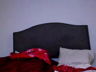 YAYA's Live Sex Cam Show