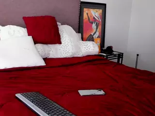 YAYA's Live Sex Cam Show