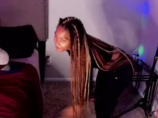YAYA's Live Sex Cam Show