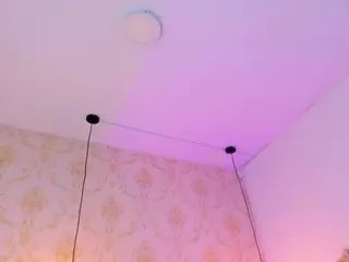 LEAH-ROSS's Live Sex Cam Show