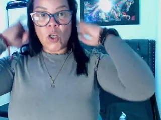 sofia-mature's Live Sex Cam Show
