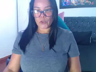 sofia-mature's Live Sex Cam Show