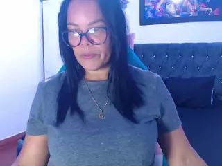 sofia-mature's Live Sex Cam Show