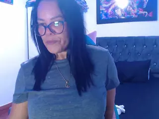 sofia-mature's Live Sex Cam Show