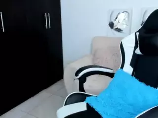 AilynRed's Live Sex Cam Show