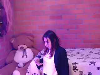 foxy-pet's Live Sex Cam Show