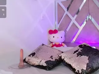 LauryMoons's Live Sex Cam Show