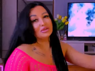 Eringloria's Live Sex Cam Show