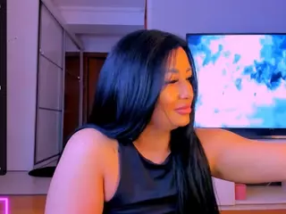 Eringloria's Live Sex Cam Show