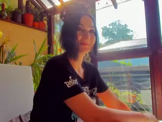 1munique's Live Sex Cam Show