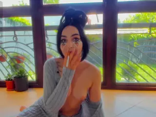 1munique's Live Sex Cam Show