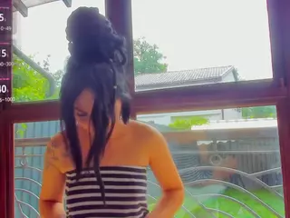 1munique's Live Sex Cam Show