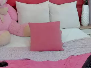 isi-cute's Live Sex Cam Show