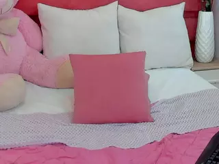 isi-cute's Live Sex Cam Show