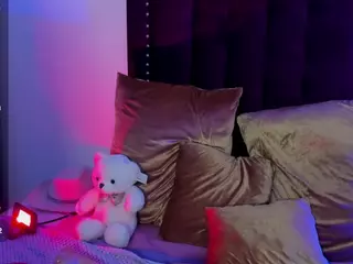 kittyroouse's Live Sex Cam Show