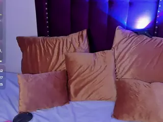 kittyroouse's Live Sex Cam Show
