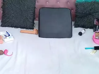 CharlotteWill's Live Sex Cam Show
