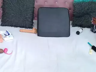 CharlotteWill's Live Sex Cam Show