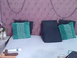 CharlotteWill's Live Sex Cam Show