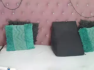 CharlotteWill's Live Sex Cam Show